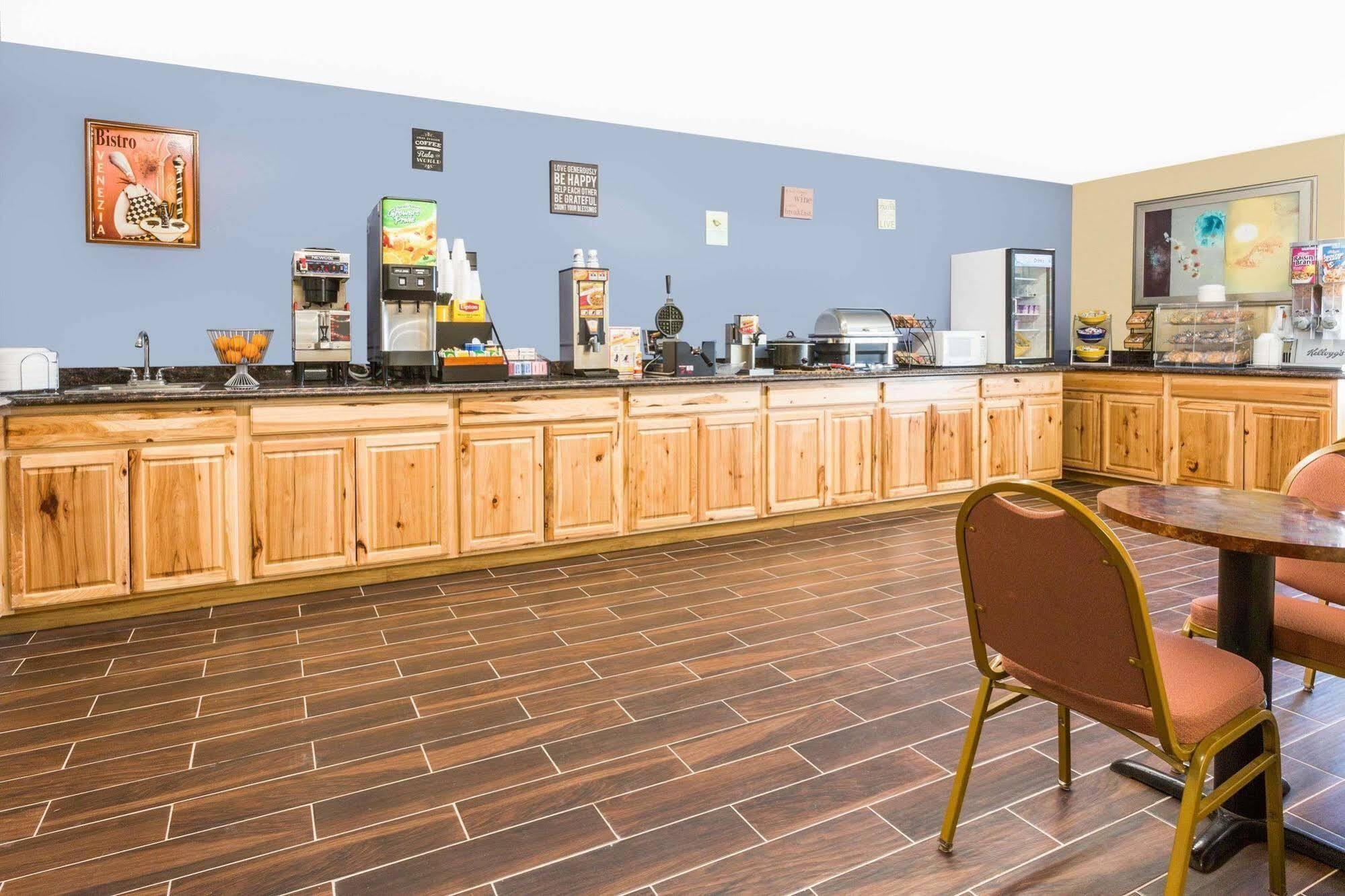 Scottsbluff Inn Zewnętrze zdjęcie